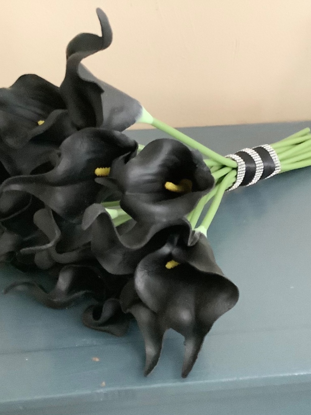 20 stem black calla lily wedding bouquet
